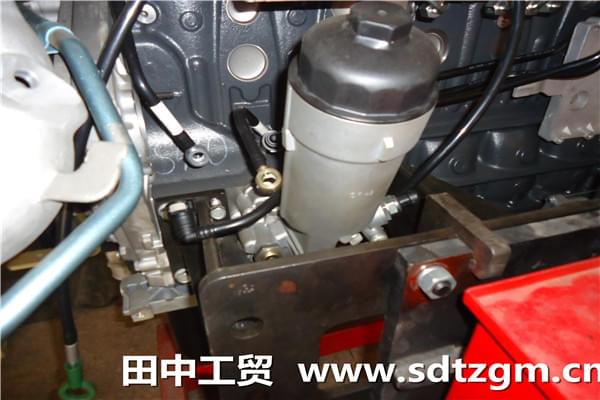 發(fā)動機翻轉頭